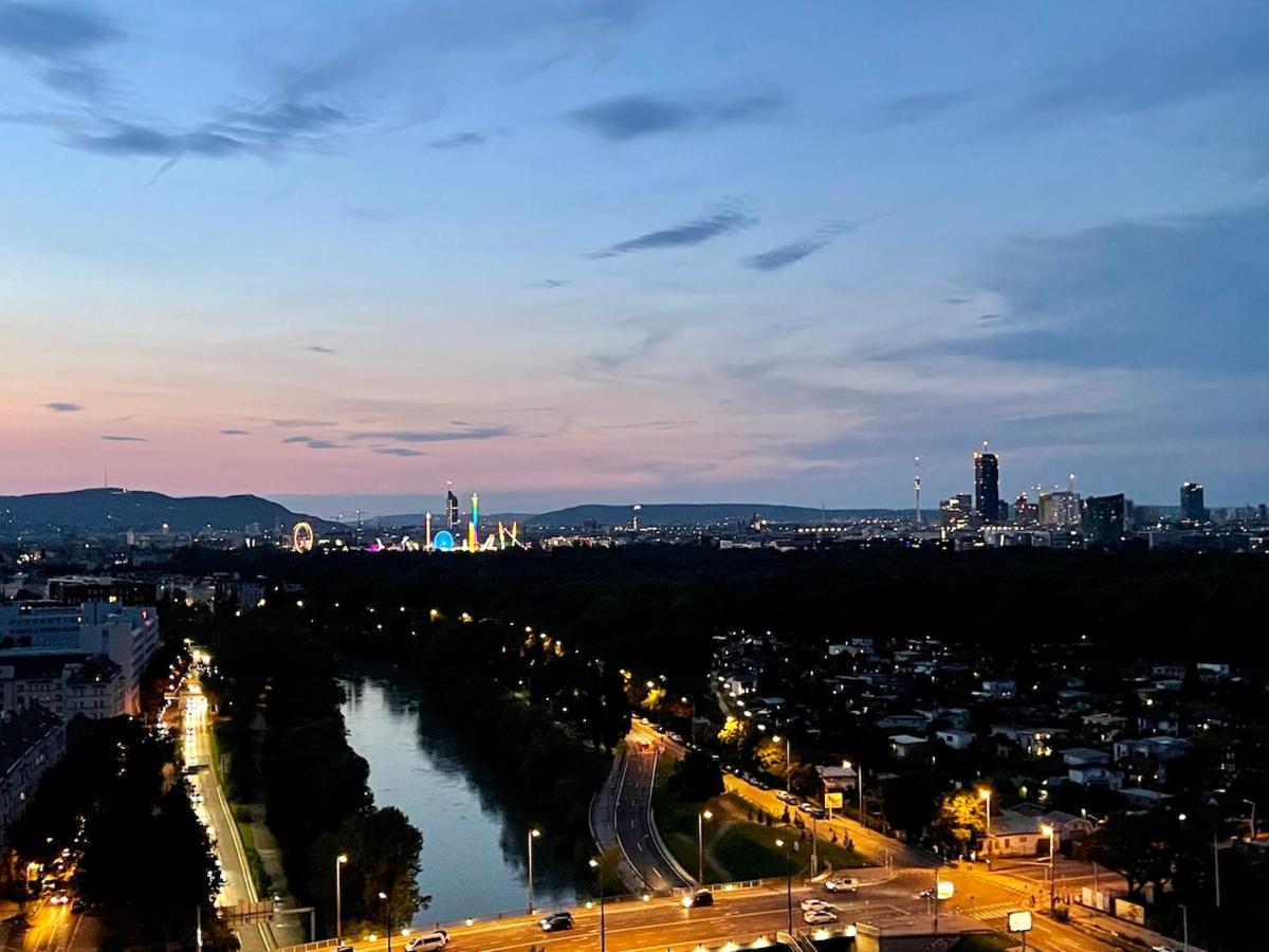 Triiiple Level 20 - Sonnenwohnen Apartment Mit Parkplatz Und Fantastischem Ausblick Wina Bagian luar foto