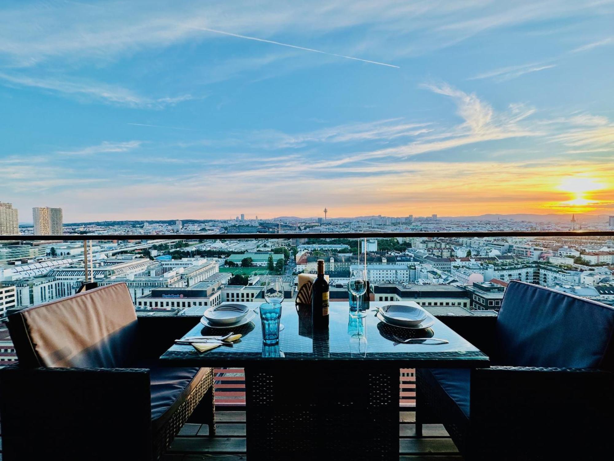 Triiiple Level 20 - Sonnenwohnen Apartment Mit Parkplatz Und Fantastischem Ausblick Wina Bagian luar foto